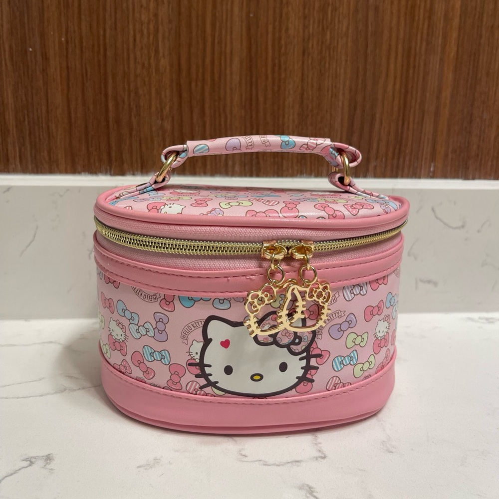Hello Kitty Makeup Bag